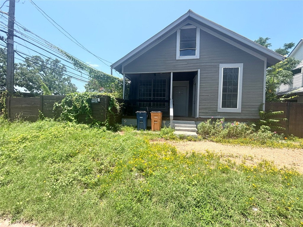2410 East 12th Street Austin, TX 78702 - Photo 2 of 17 View of front of property