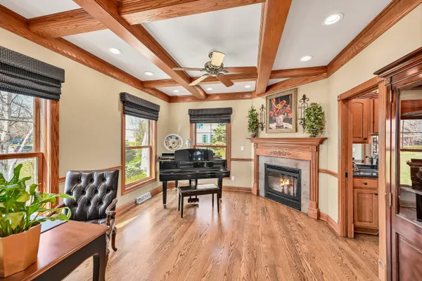 $1,849,000 | 214 East Beechwood Court, Mequon, WI 53092