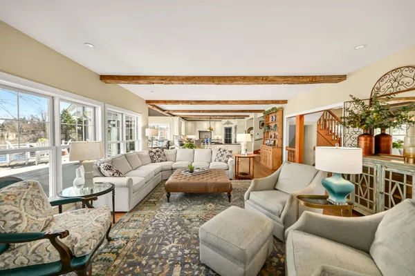 $1,849,000 | 214 East Beechwood Court, Mequon, WI 53092