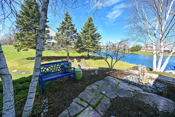 $1,849,000 | 214 East Beechwood Court, Mequon, WI 53092