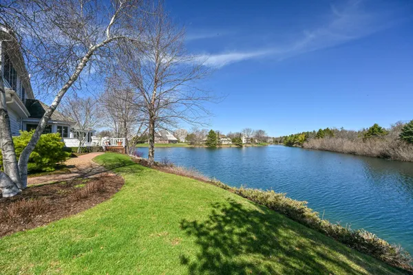 $1,849,000 | 214 East Beechwood Court, Mequon, WI 53092