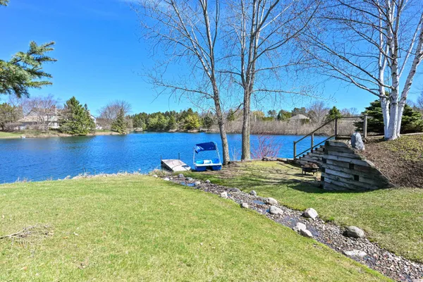 $1,849,000 | 214 East Beechwood Court, Mequon, WI 53092