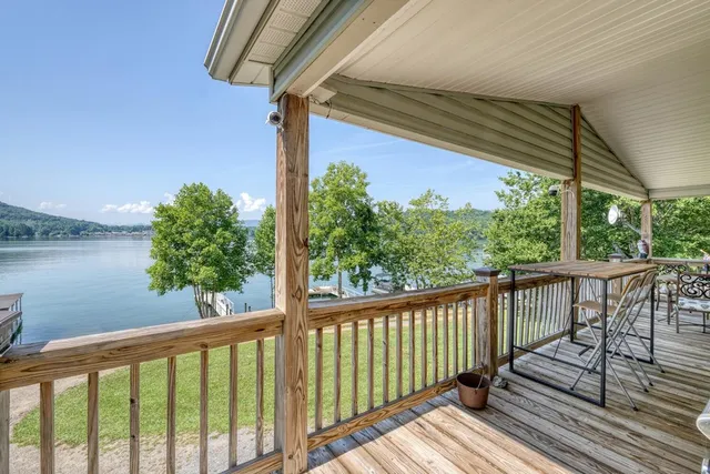 $575,000 | 109 Canary Lane, Hayesville, NC 28904