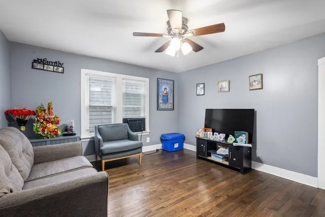 $225,000 | 10408 South Ave J, Chicago, IL 60617