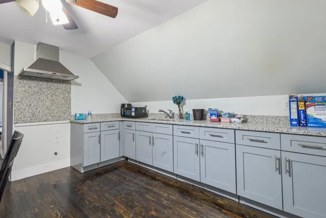 $225,000 | 10408 South Ave J, Chicago, IL 60617