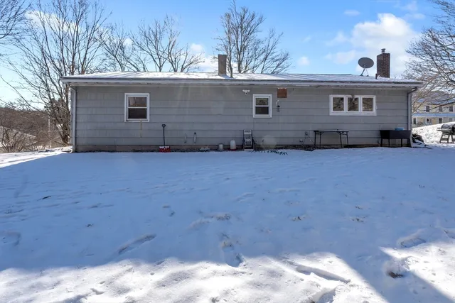 $299,900 | 6 Hillside Avenue, North Brookfield, MA 01535