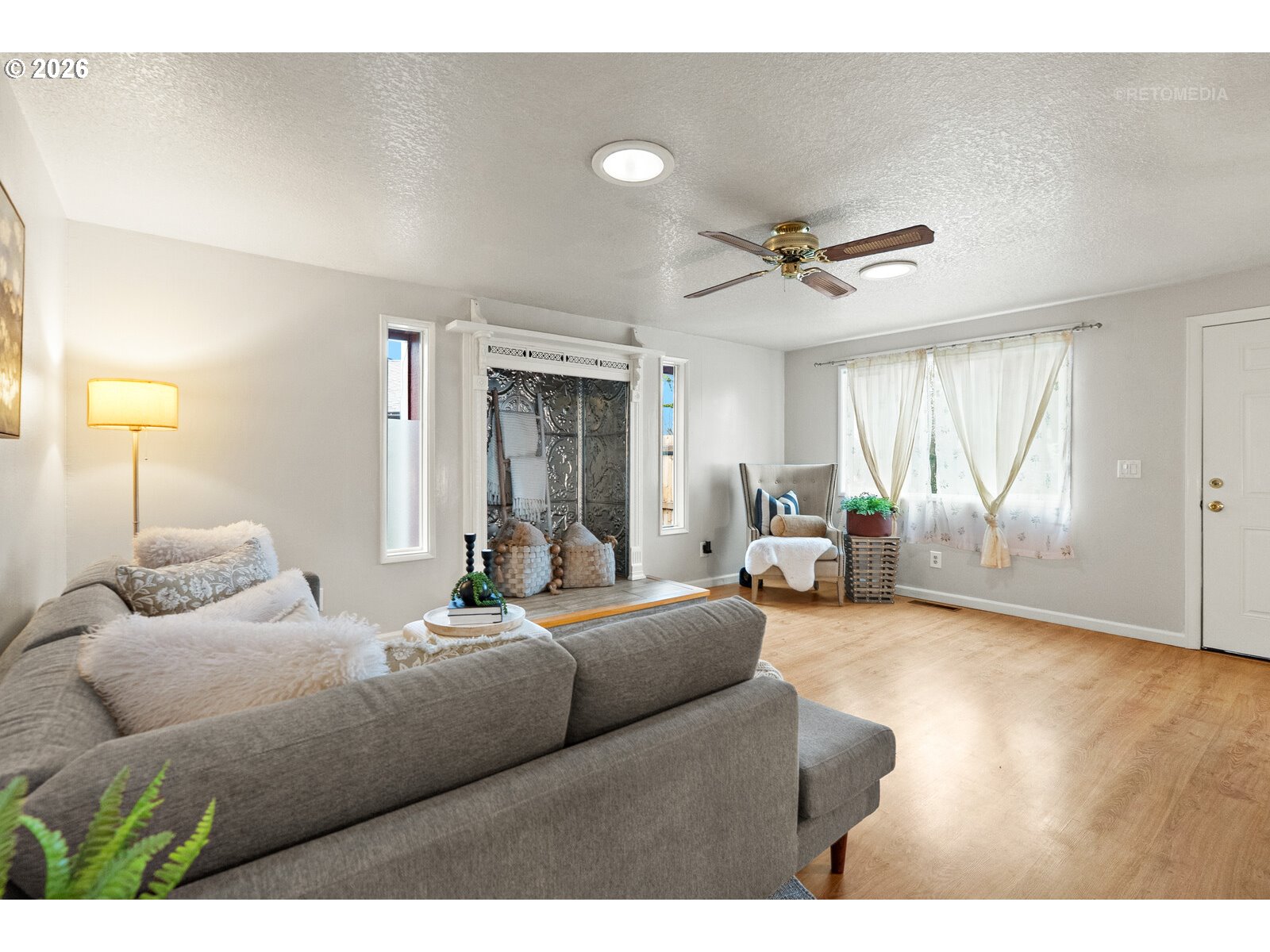 1830 Tamarack Way Forest Grove, OR 97116 - Photo 5 of 44