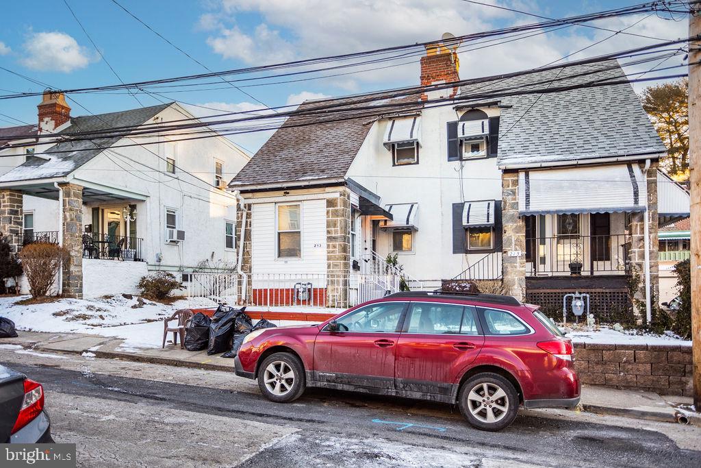 213 Heather Road Upper Darby, PA 19082 - Photo 2 of 30 Gallery Image 2