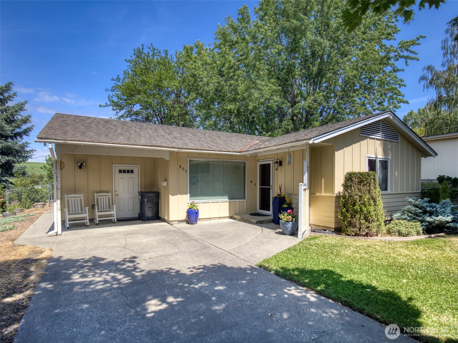 805 East Spring Street Dayton, WA 99328 - Photo 26 of 33