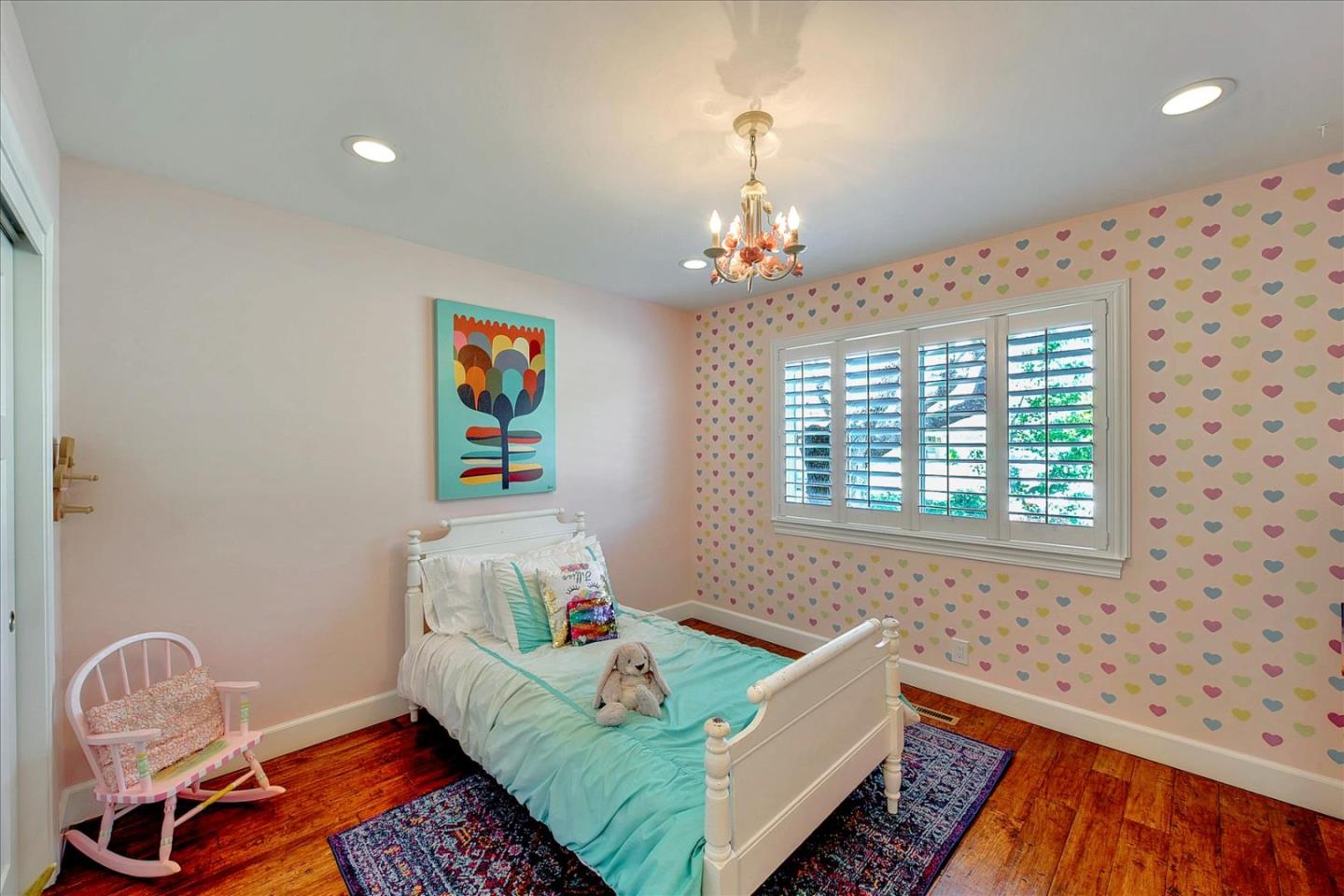 2215 Constitution Drive San Jose, CA 95124 - Photo 18 of 36 a living room with furniture