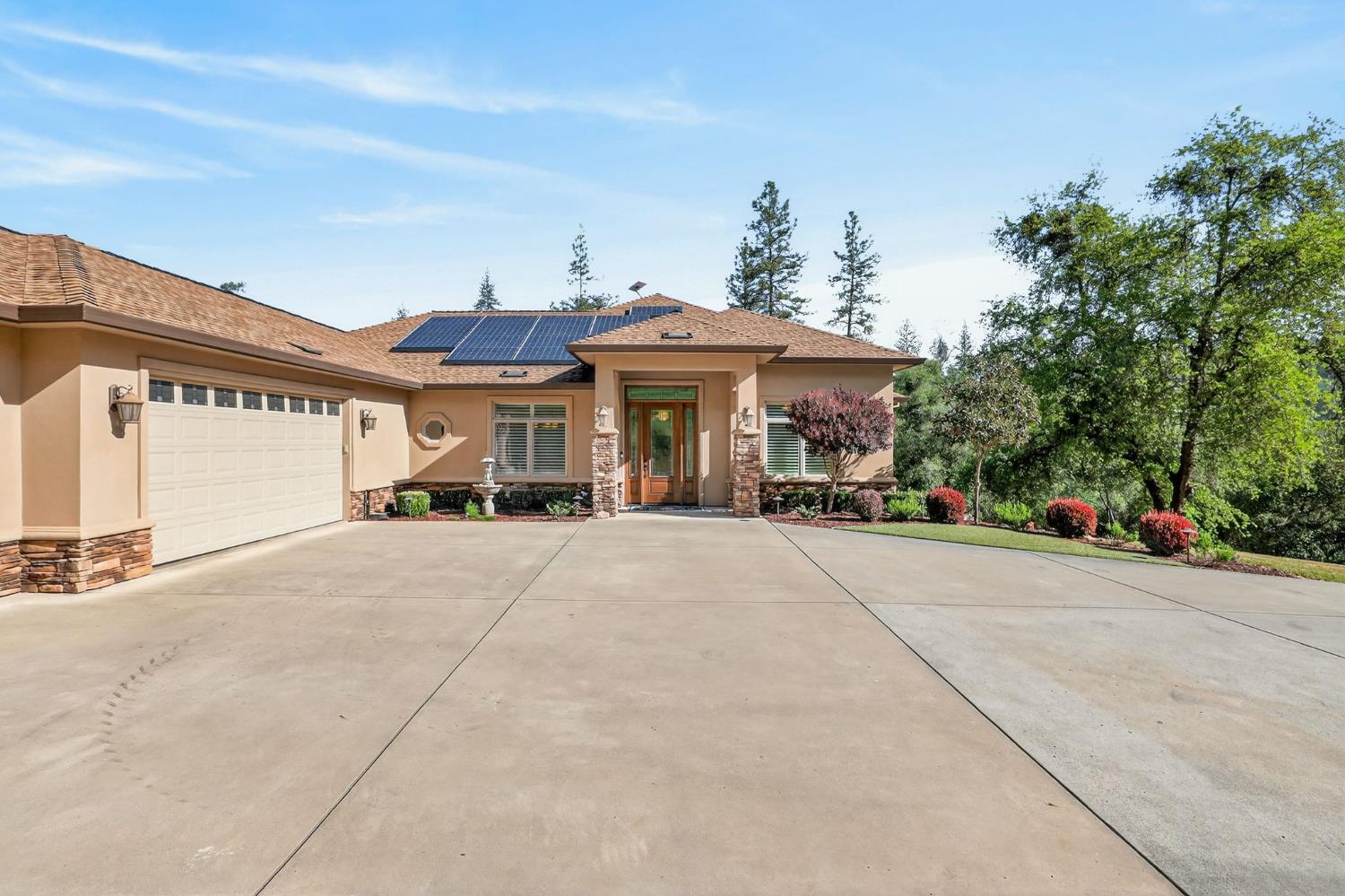 4554 Cross Creek Road Cool, CA 95614 - Photo 5 of 92 Gallery Image 5