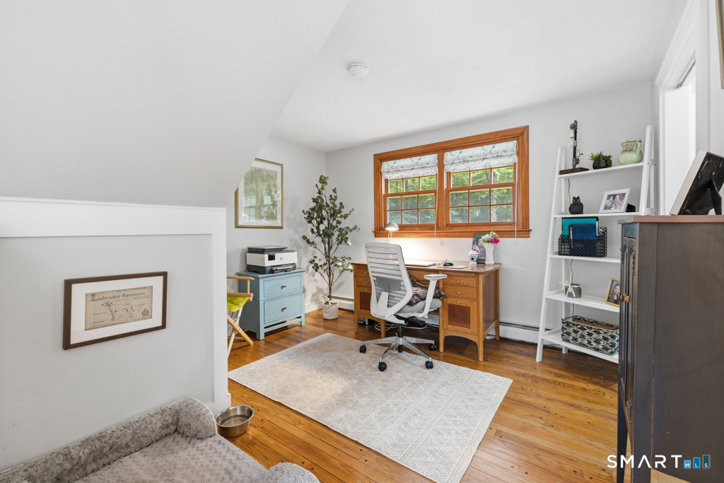 76 Pocahontas Road Redding, CT 06896 - Photo 15 of 32