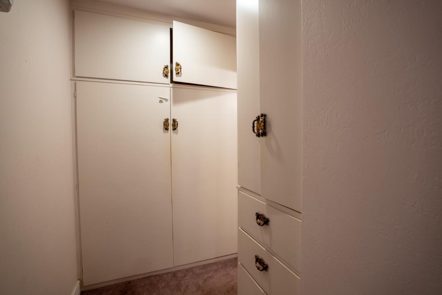 2317 Alisal Road Salinas, CA 93908 - Photo 11 of 32 Gallery Image 11