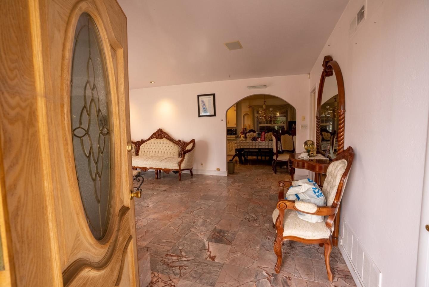 2317 Alisal Road Salinas, CA 93908 - Photo 2 of 32 Gallery Image 2
