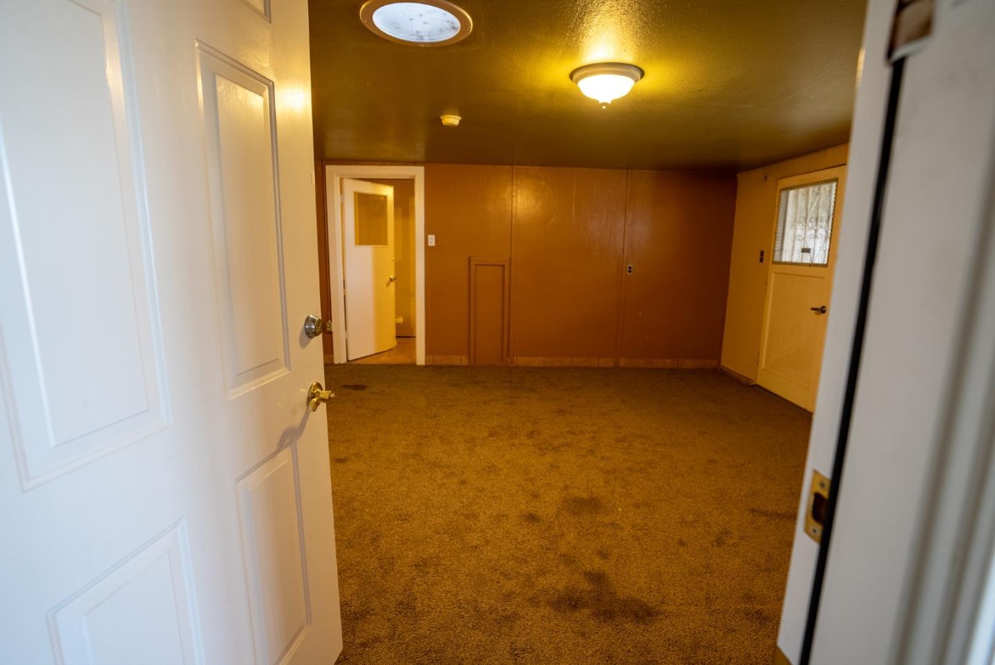 2317 Alisal Road Salinas, CA 93908 - Photo 21 of 32 Gallery Image 21