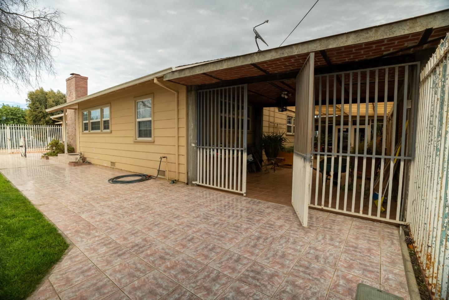 2317 Alisal Road Salinas, CA 93908 - Photo 24 of 32 Gallery Image 24