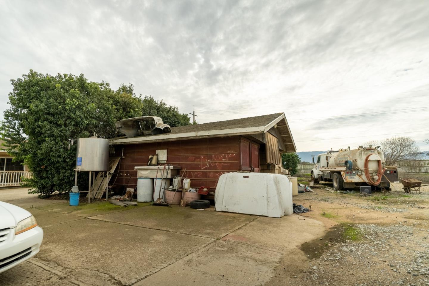 2317 Alisal Road Salinas, CA 93908 - Photo 30 of 32 Gallery Image 30