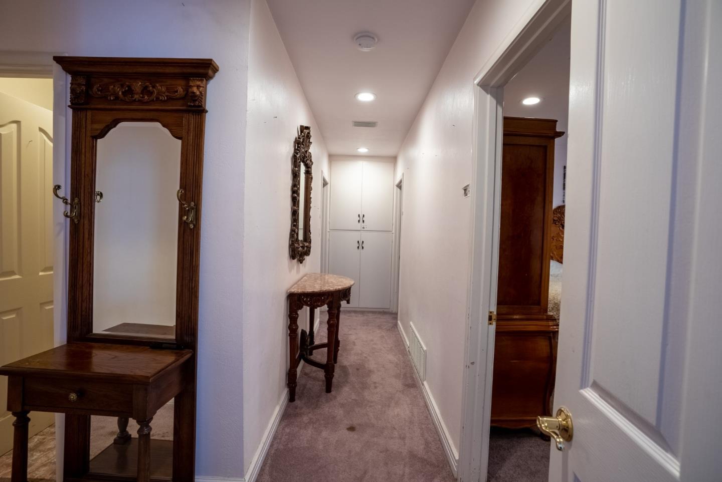 2317 Alisal Road Salinas, CA 93908 - Photo 5 of 32 Gallery Image 5