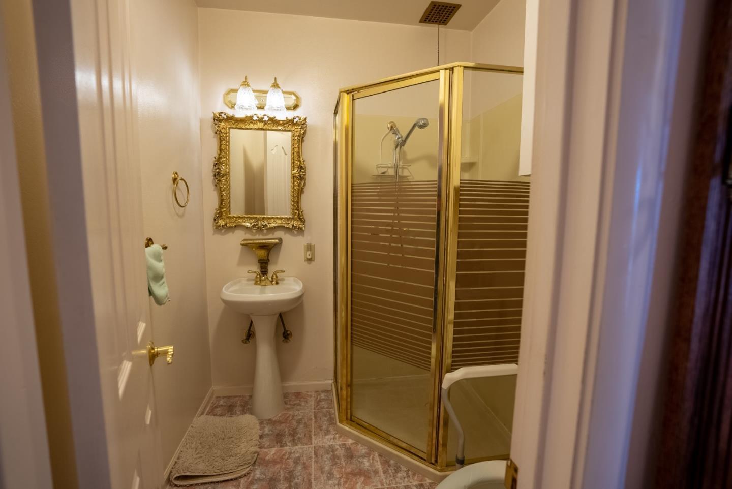2317 Alisal Road Salinas, CA 93908 - Photo 10 of 32 Gallery Image 10