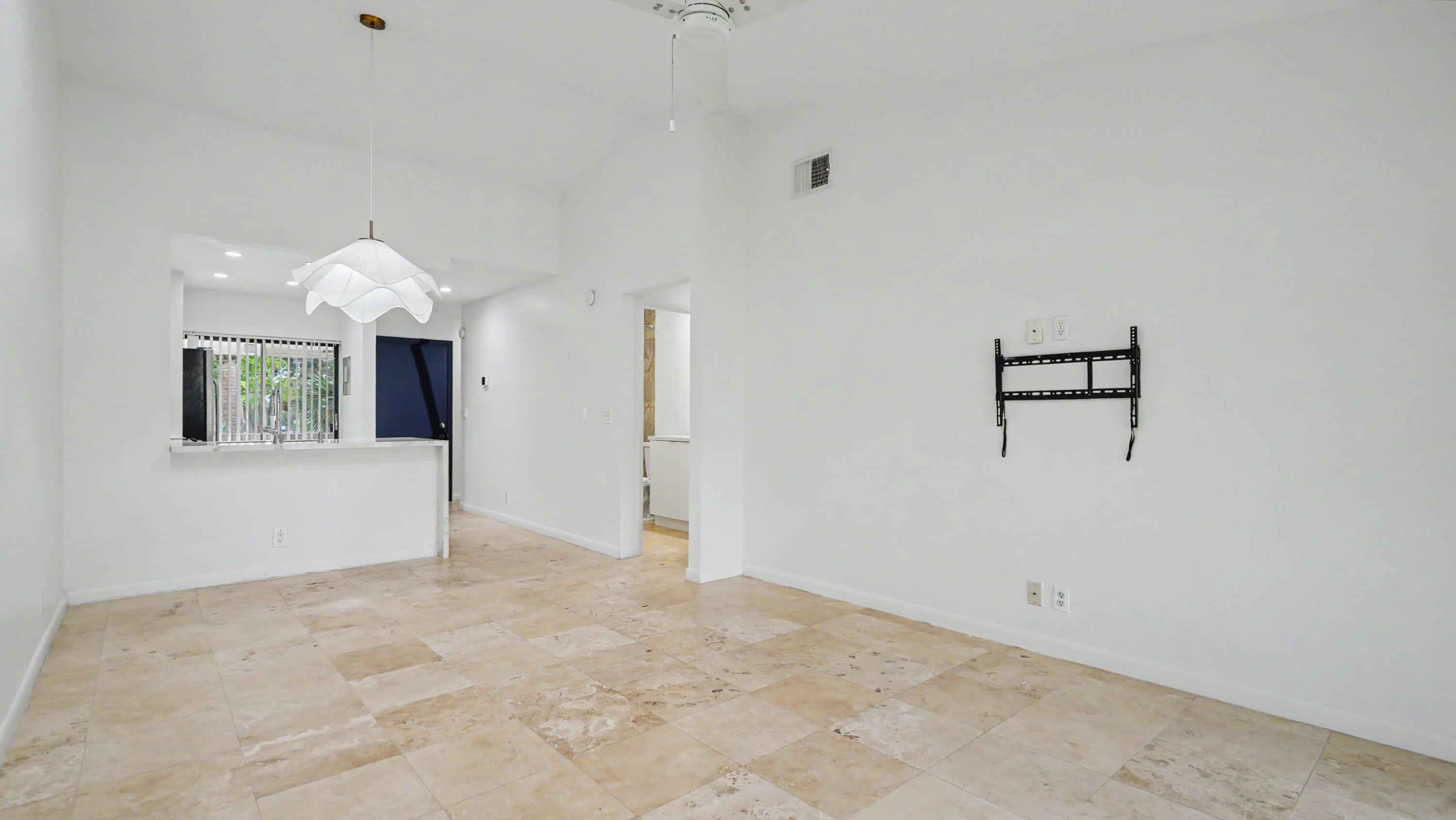 3939 Northeast 5th Avenue, Unit A201 Boca Raton, FL 33431 - Photo 5 of 44 DSC08763