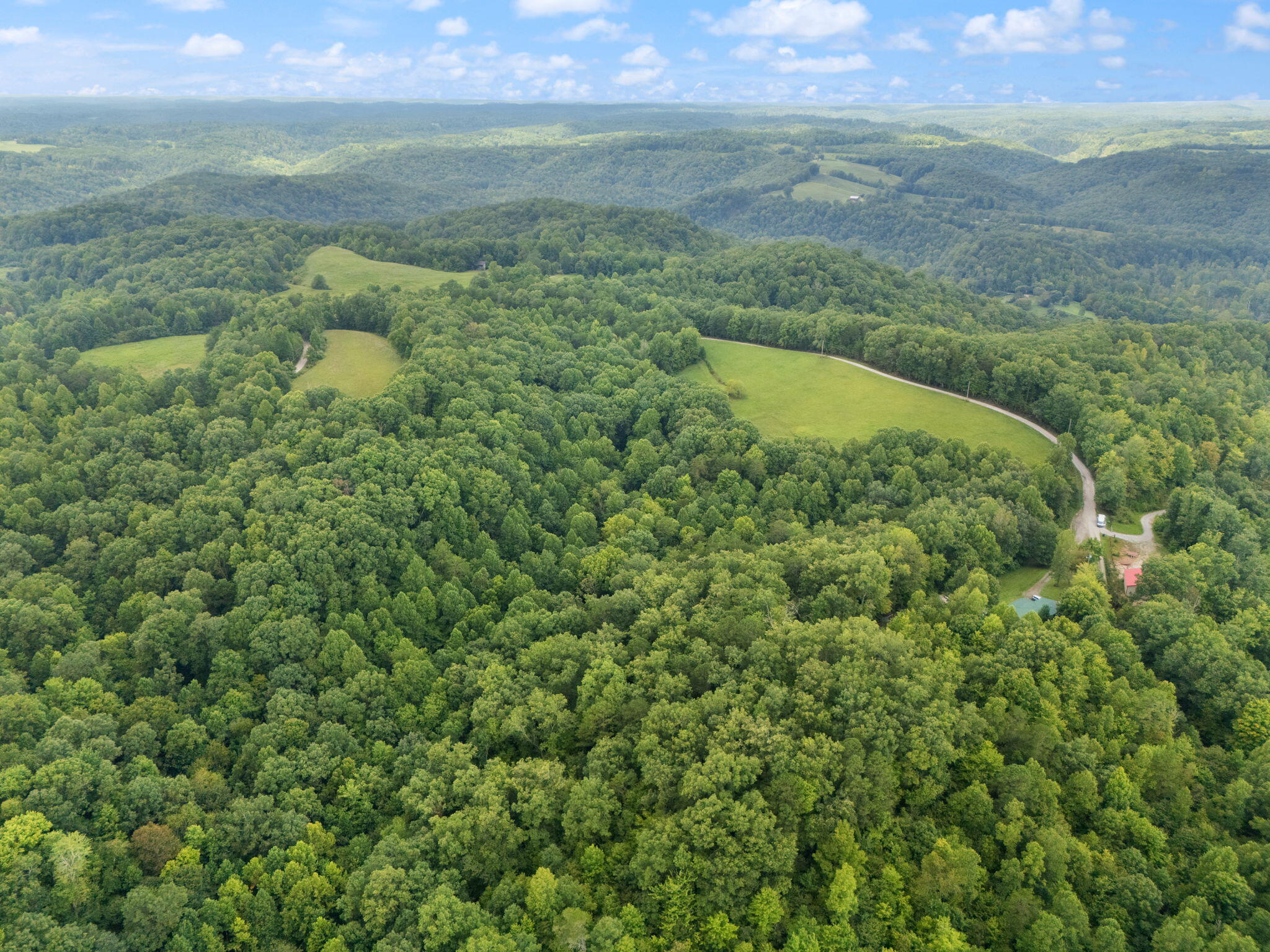 8 Hamilton Ridge Road Beattyville, KY 41311 - Photo 17 of 18 15-web-or-mls-DJI_20240819113924_0209_D