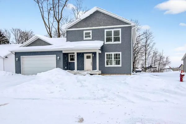 $439,900 | 2134 Cottonwood Avenue, Grawn, MI 49637