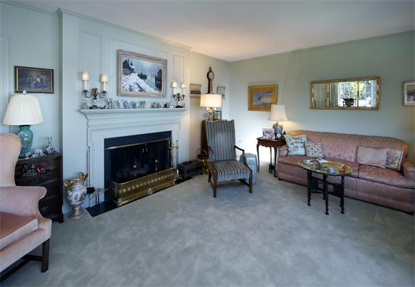 28 Foster Street Marblehead, MA 01945 - Photo 11 of 23