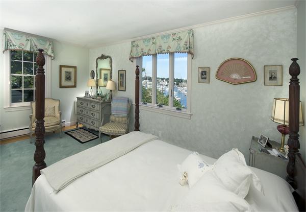 28 Foster Street Marblehead, MA 01945 - Photo 13 of 23