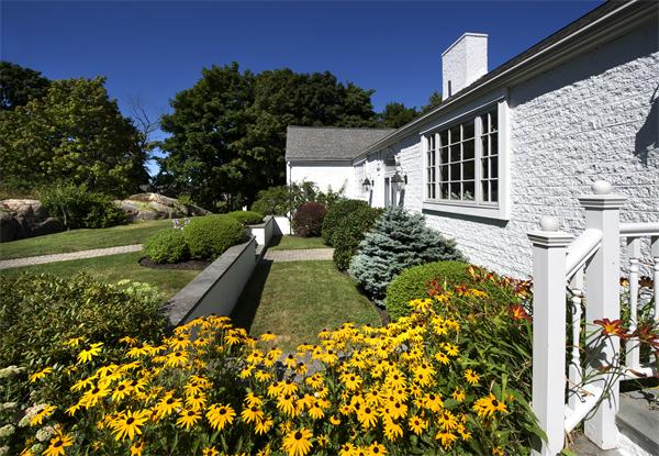 28 Foster Street Marblehead, MA 01945 - Photo 16 of 23