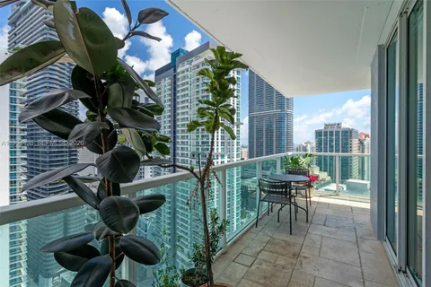 $775,000 | 1250 South Miami Avenue, Unit 3206, Miami, FL 33130