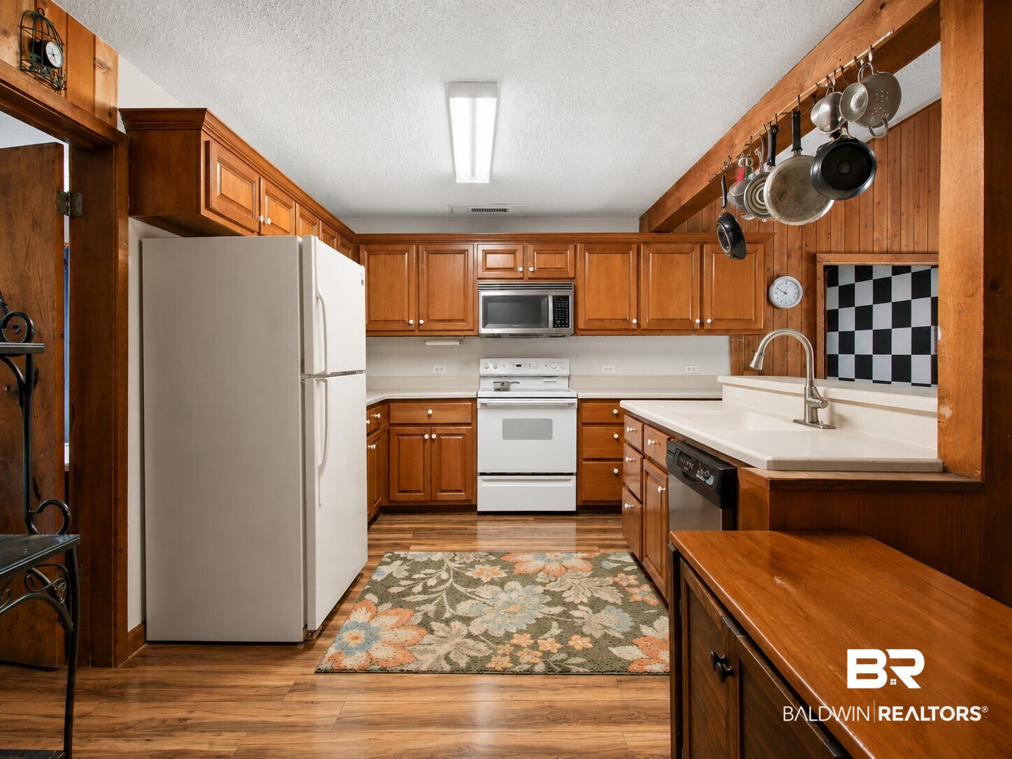 19520 Gunnison Road Fairhope, AL 36532 - Photo 6 of 21 Kitchen