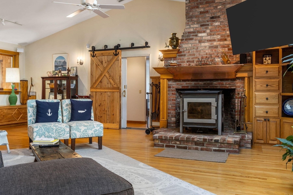 85 Pier Road Wellfleet, MA 02667 - Photo 19 of 42 Gallery Image 19