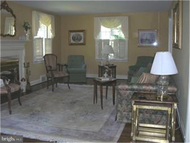 341 Thorpe Road Jenkintown, PA 19046 - Photo 2 of 17 Gallery Image 2