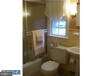 341 Thorpe Road Jenkintown, PA 19046 - Photo 13 of 17 Gallery Image 13