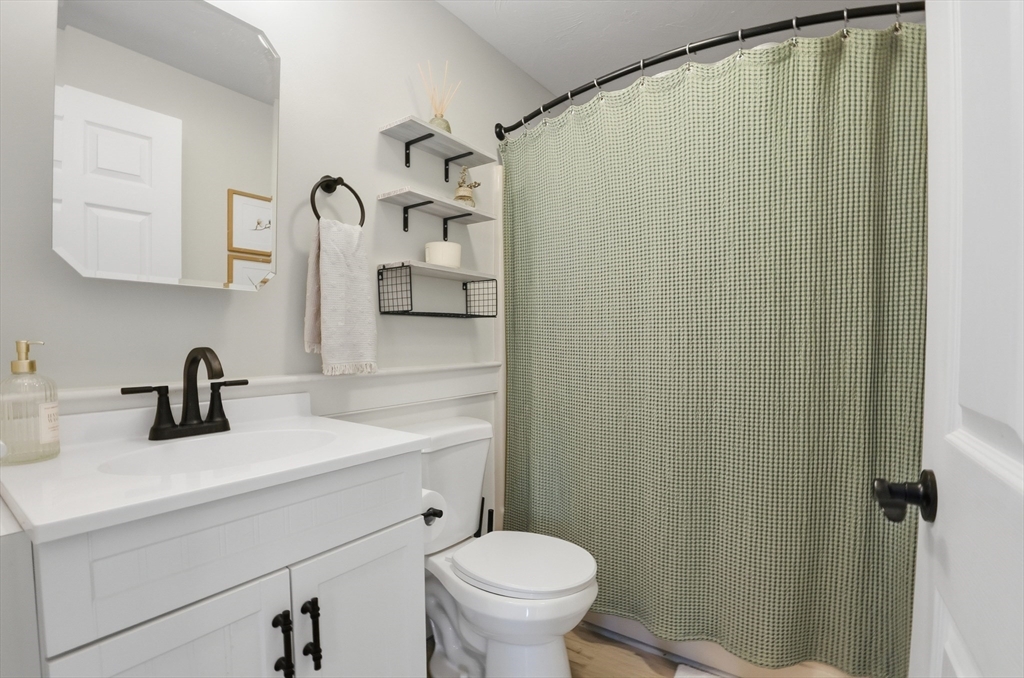 296 Meiggs Backus Road Sandwich, MA 02563 - Photo 19 of 40