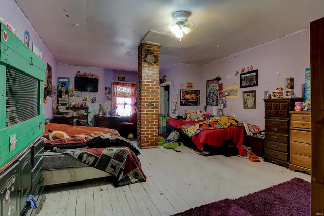 $315,000 | 9469 West Sinclair Road, Birdseye, IN 47513