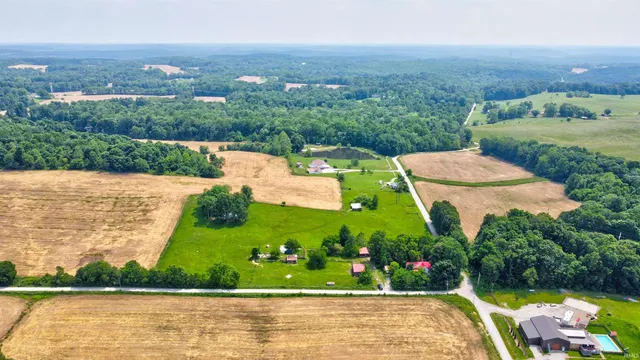 $315,000 | 9469 West Sinclair Road, Birdseye, IN 47513