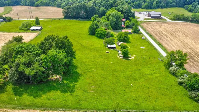 $315,000 | 9469 West Sinclair Road, Birdseye, IN 47513