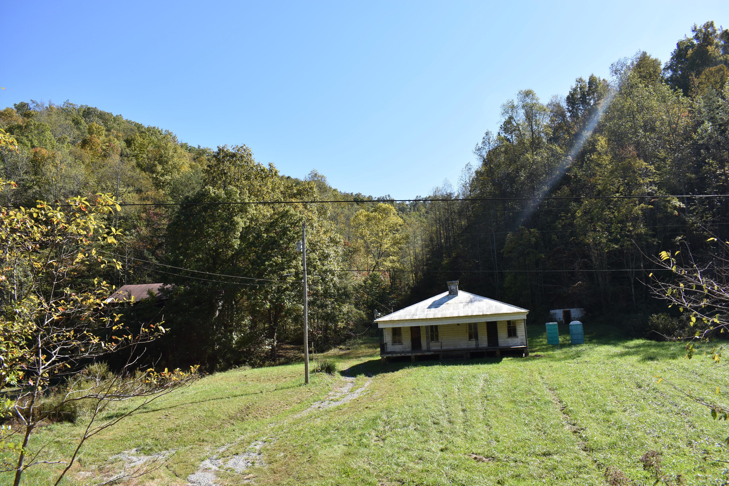 4617 Crane Creek Road Manchester, KY 40962 - Photo 23 of 53 DSC_0542