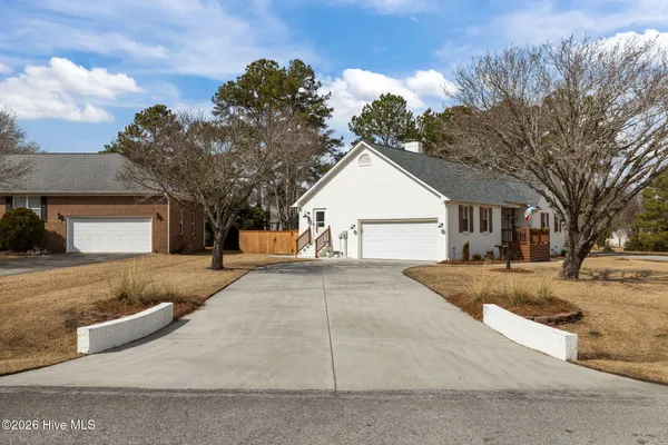 $520,000 | 100 Stevens Court, Swansboro, NC 28584