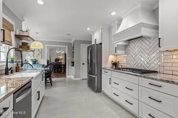 $520,000 | 100 Stevens Court, Swansboro, NC 28584