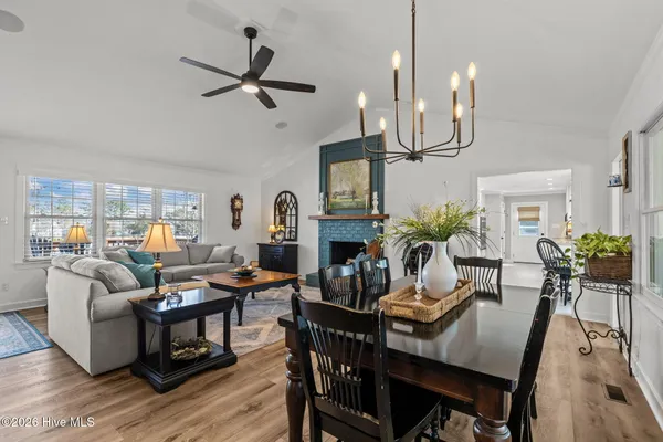 $520,000 | 100 Stevens Court, Swansboro, NC 28584