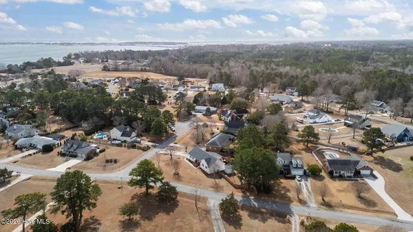 $520,000 | 100 Stevens Court, Swansboro, NC 28584