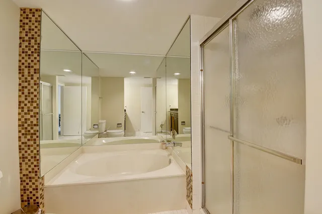 $5,500 | 18 Westgate Lane, Unit 18F, Boynton Beach, FL 33436