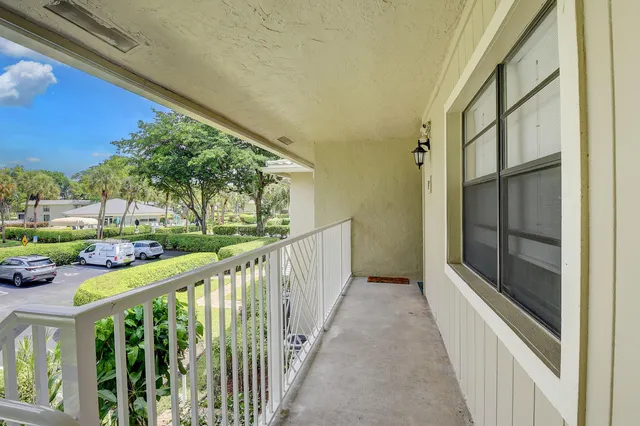 $5,500 | 18 Westgate Lane, Unit 18F, Boynton Beach, FL 33436