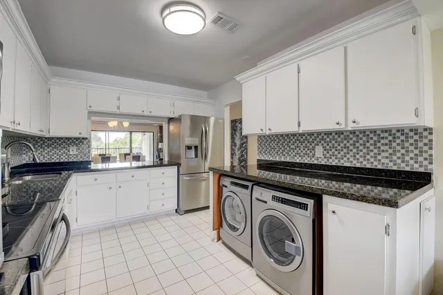 $5,500 | 18 Westgate Lane, Unit 18F, Boynton Beach, FL 33436