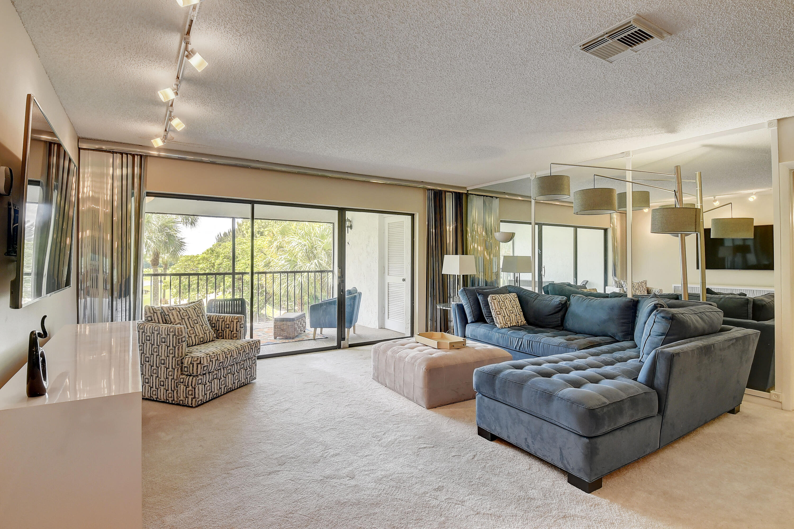 18 Westgate Lane, Unit 18F Boynton Beach, FL 33436 - Photo 9 of 37 07_dsc_1907_08_09_10_11