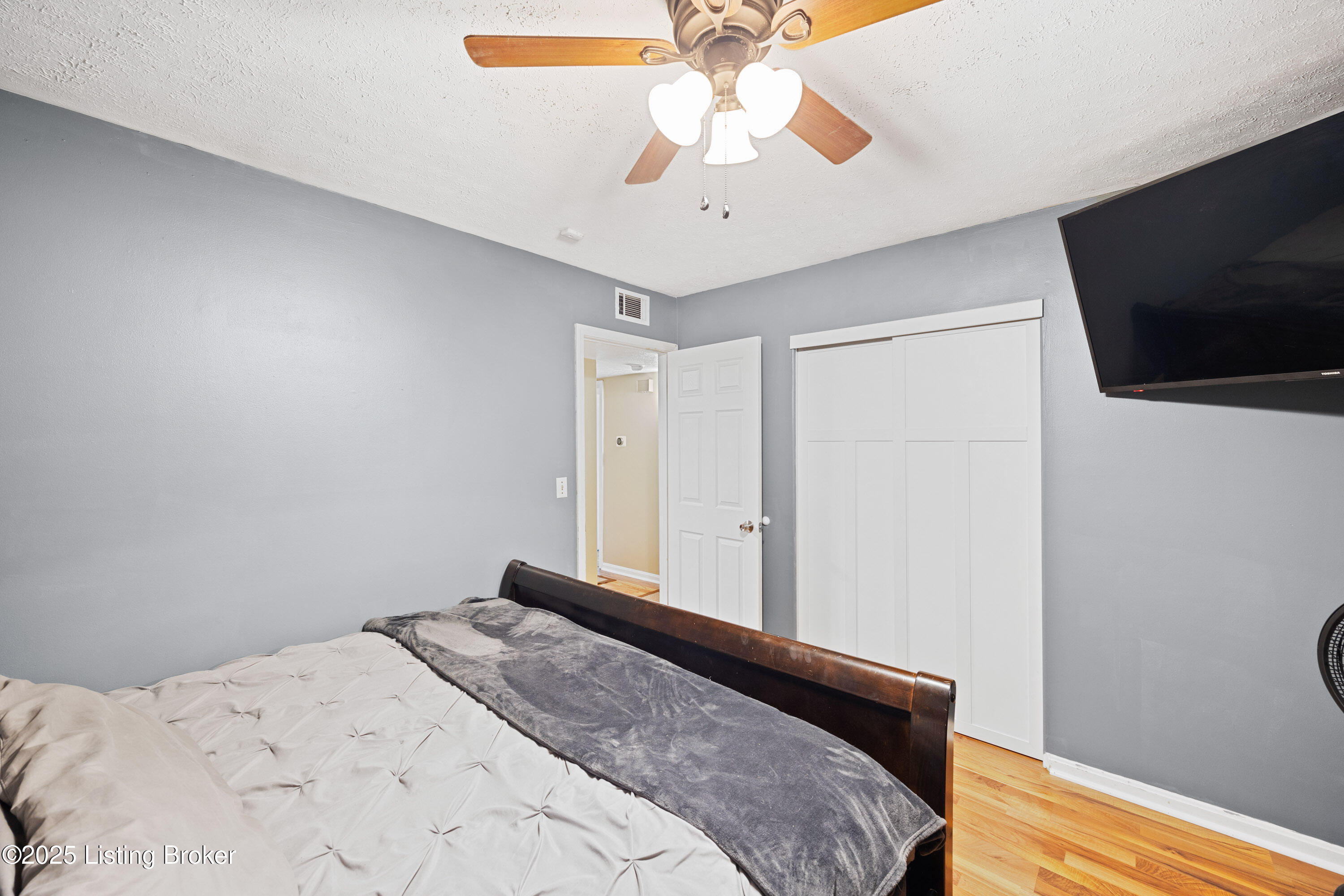 4702 Church Road Louisville, KY 40272 - Photo 18 of 27 018