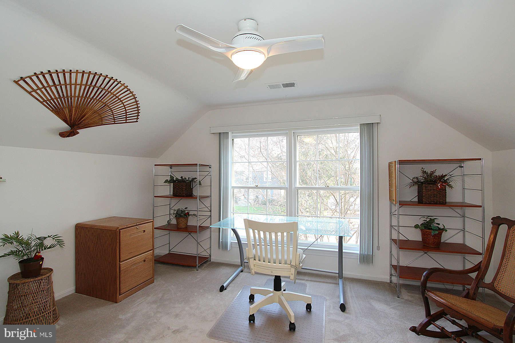 9800 Canal Road Gaithersburg, MD 20886 - Photo 23 of 30 Bedroom (Master)