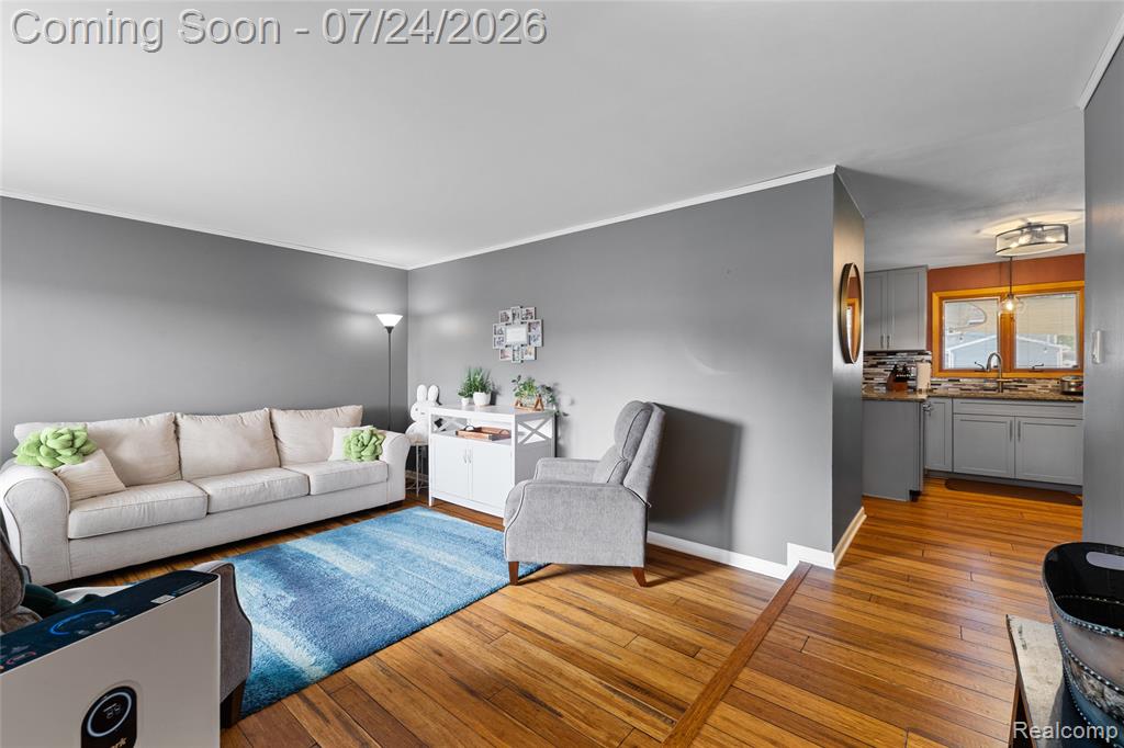 14629 Newburgh Road Livonia, MI 48154 - Photo 14 of 37